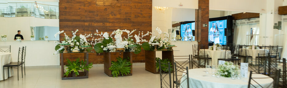 ESPAÇO ALAMEDA EVENTOS 

O cenário perfeito para celebrar momentos inesquecíveis!

Seja para um casamento dos sonhos, uma festa de 15 anos cheia de encanto ou uma formatura memorável, o Espaço Alameda Eventos está pronto para receber sua celebração co